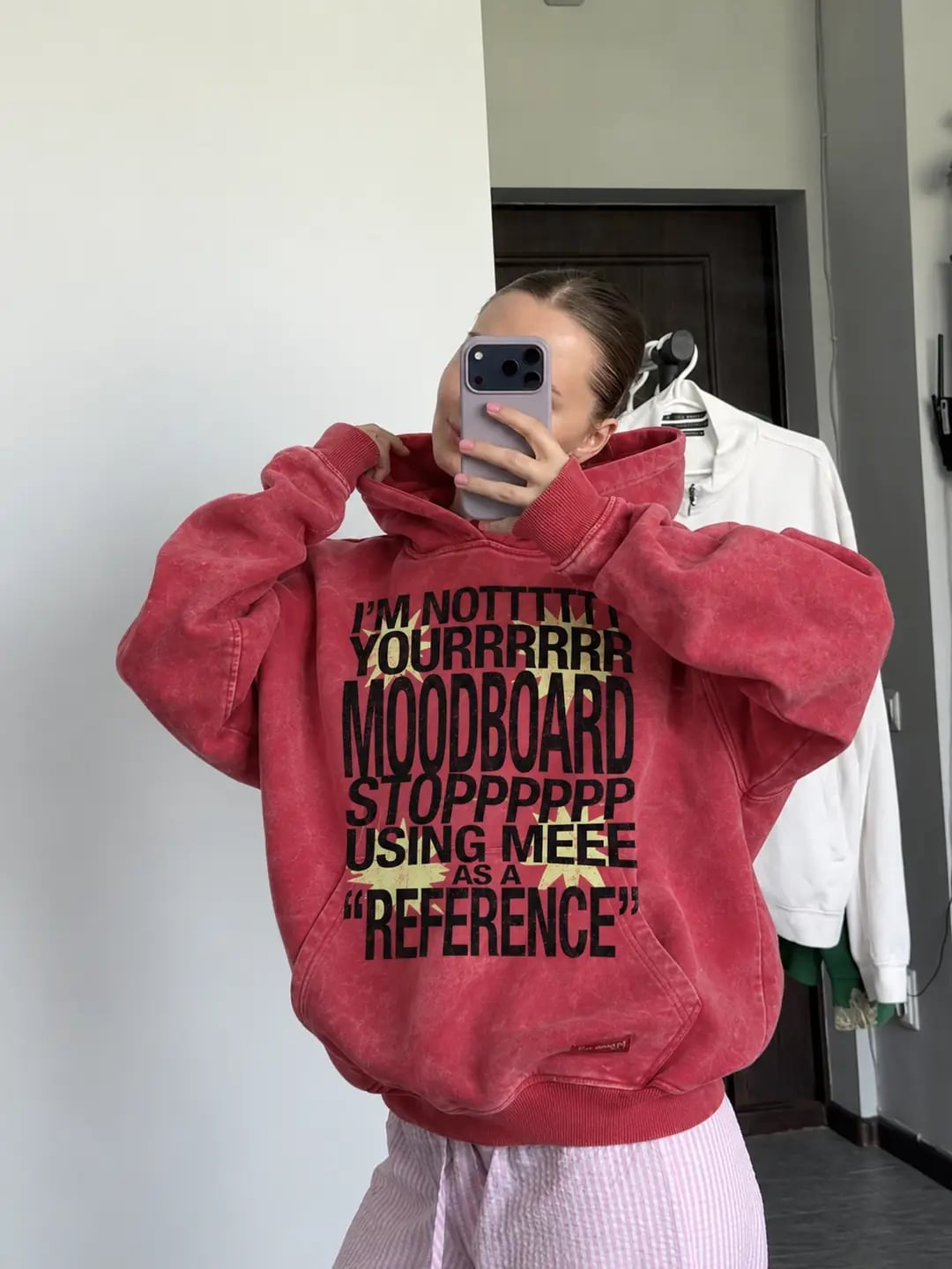 Wannabeu Hoodie P2 I'm Not Your Moodboard – Kırmızı | OFFENDER