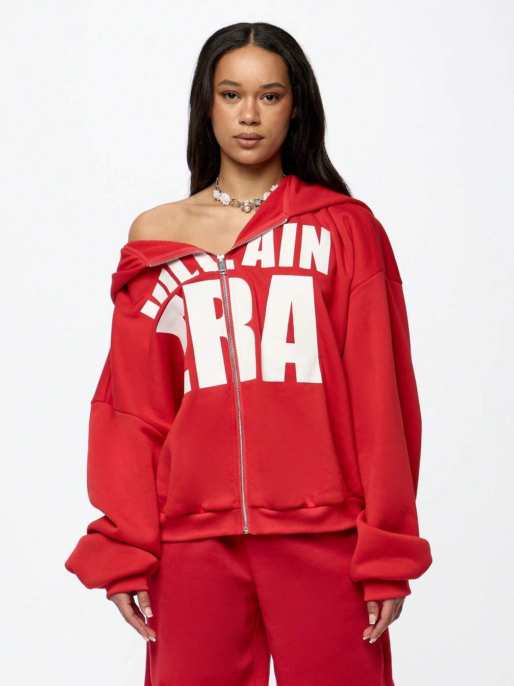 Streetwear Red Zip-Up Hoodie Outfit Streetwear Red Zip-Up Hoodie Outfit — Aesthetic Red Hoodie Outfit