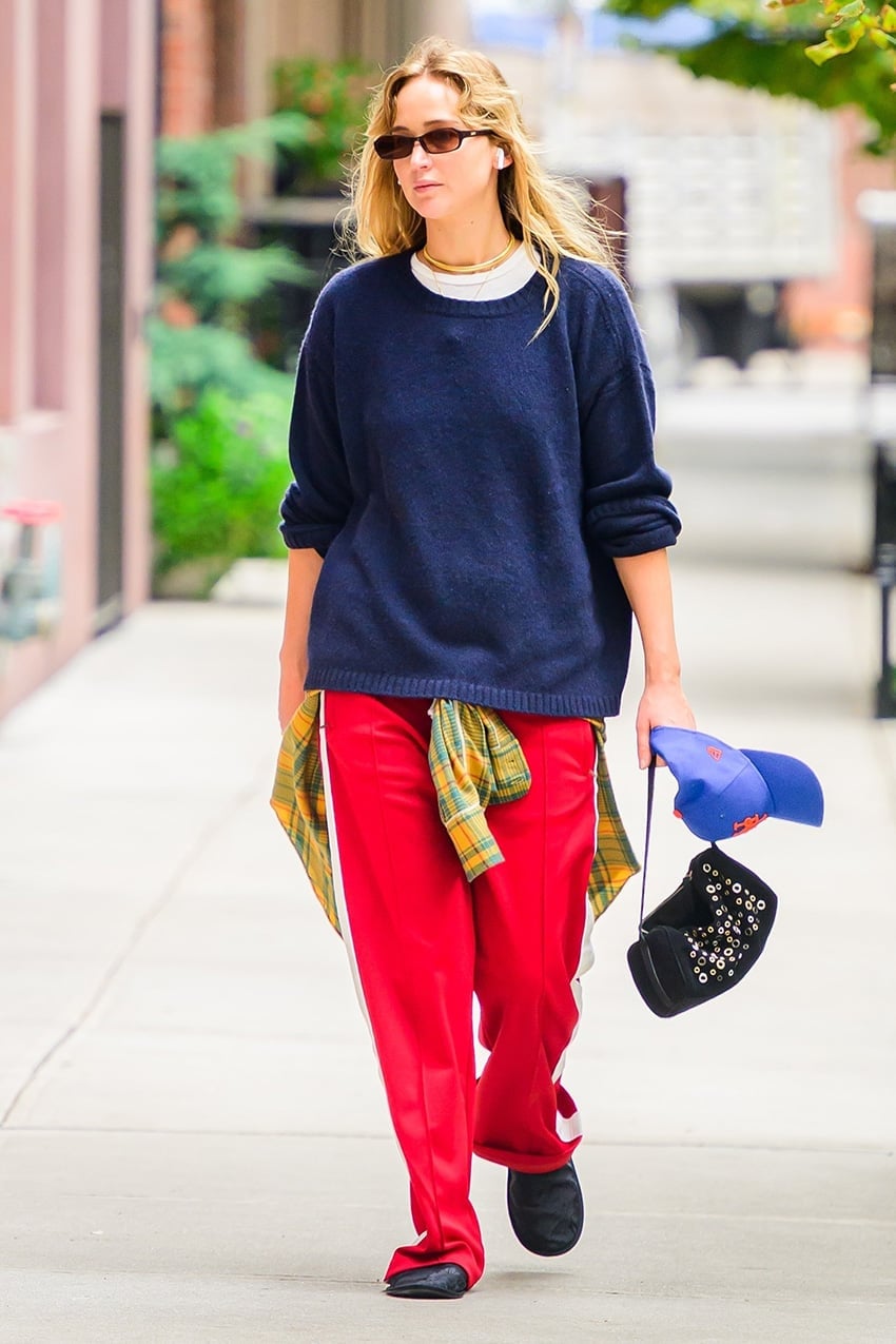 Jennifer Lawrence Wore a Sporty Fall Pant Trend With Flats | Who What Wear