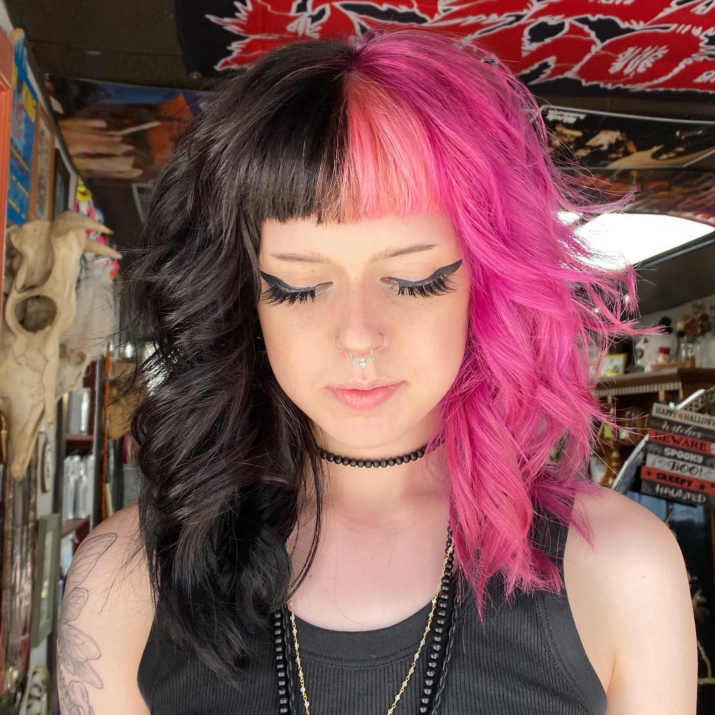 Shag Haircut Black And Hot Pink Split Shag Haircut Black And Hot Pink Split — Aesthetic Split Dye Hair