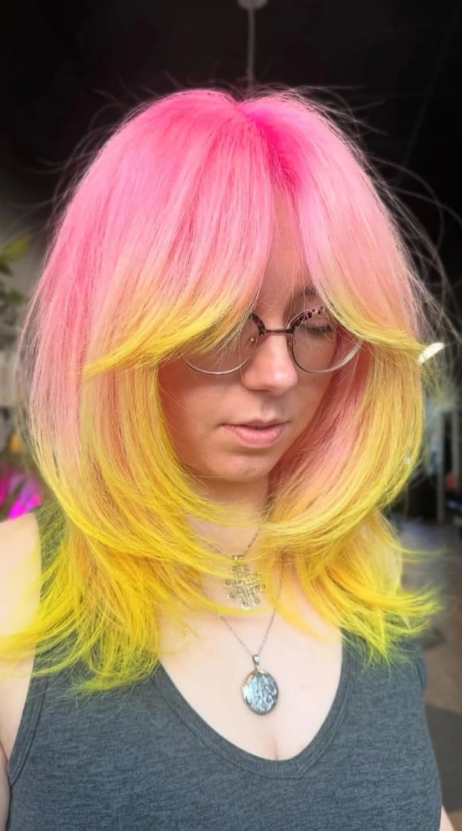 Layered Bob Collarbone Pink And Yellow Ombre Split Layered Bob Collarbone Pink And Yellow Ombre Split — Aesthetic Split Dye Hair