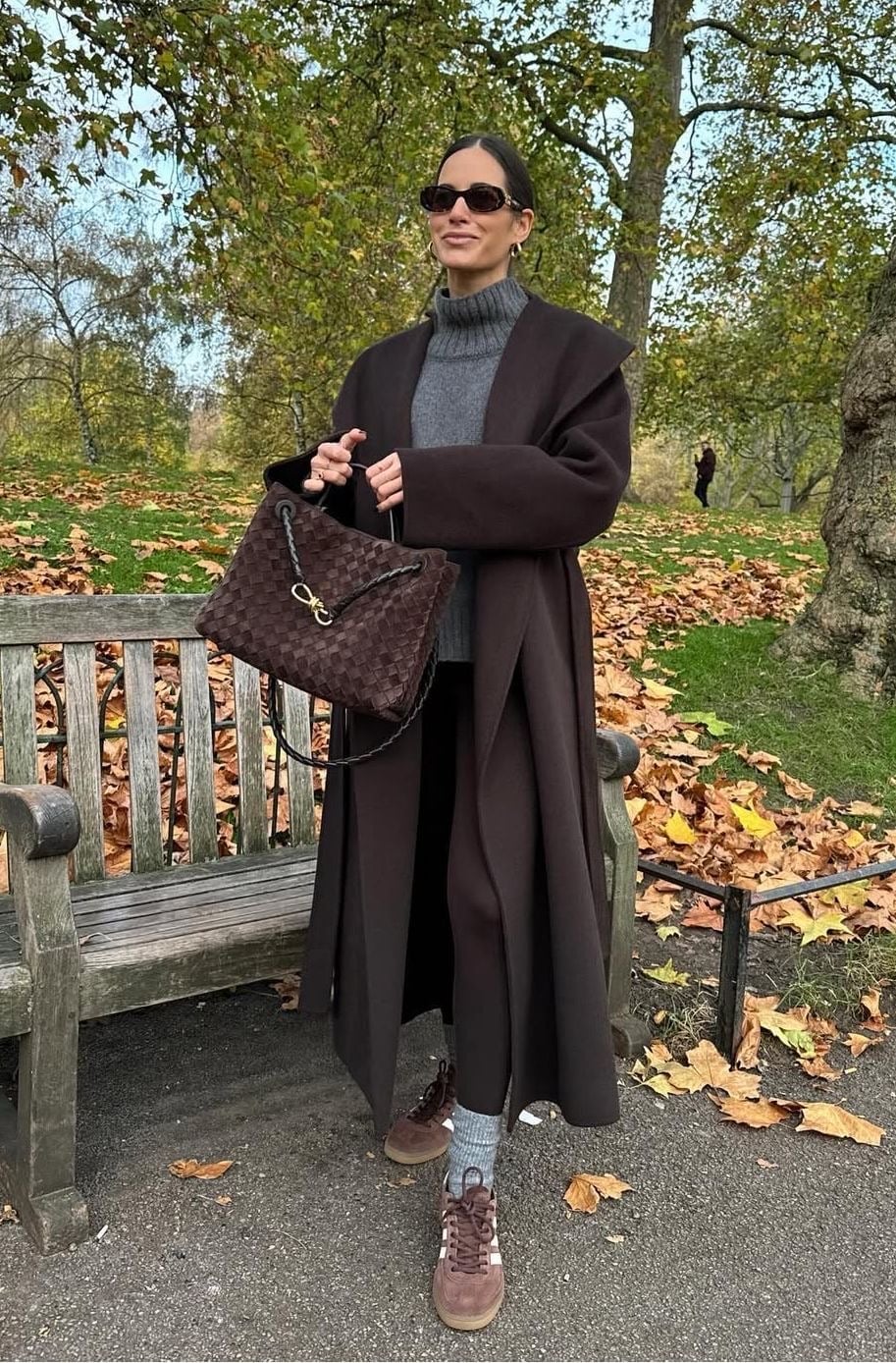 Cozy Wool Coat and Turtleneck for Casual Warmth — Aesthetic Style Inspo