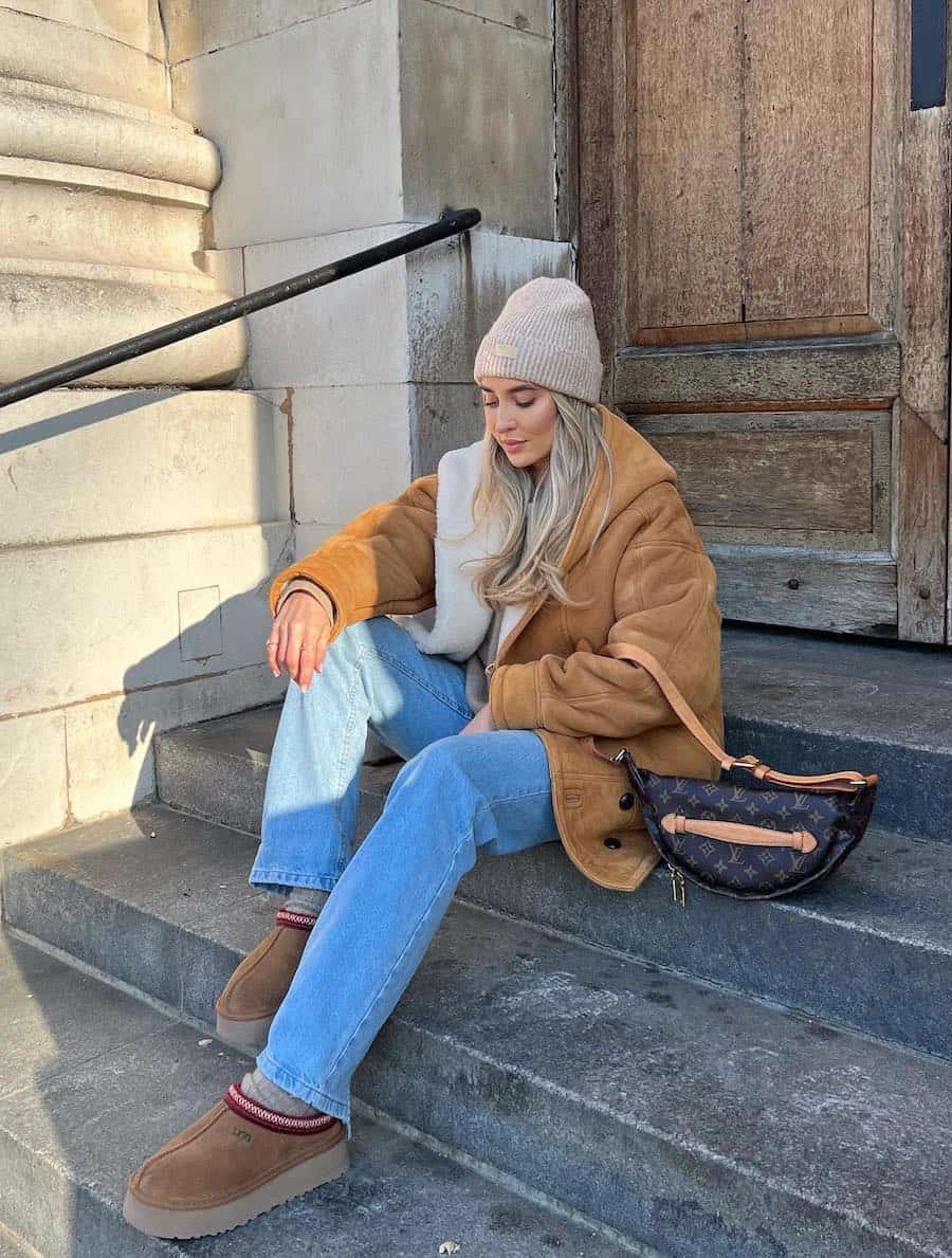 Shearling Jacket With Ugg Slippers And Jeans Shearling Jacket With Ugg Slippers And Jeans — Aesthetic Ugg Tasman Outfit