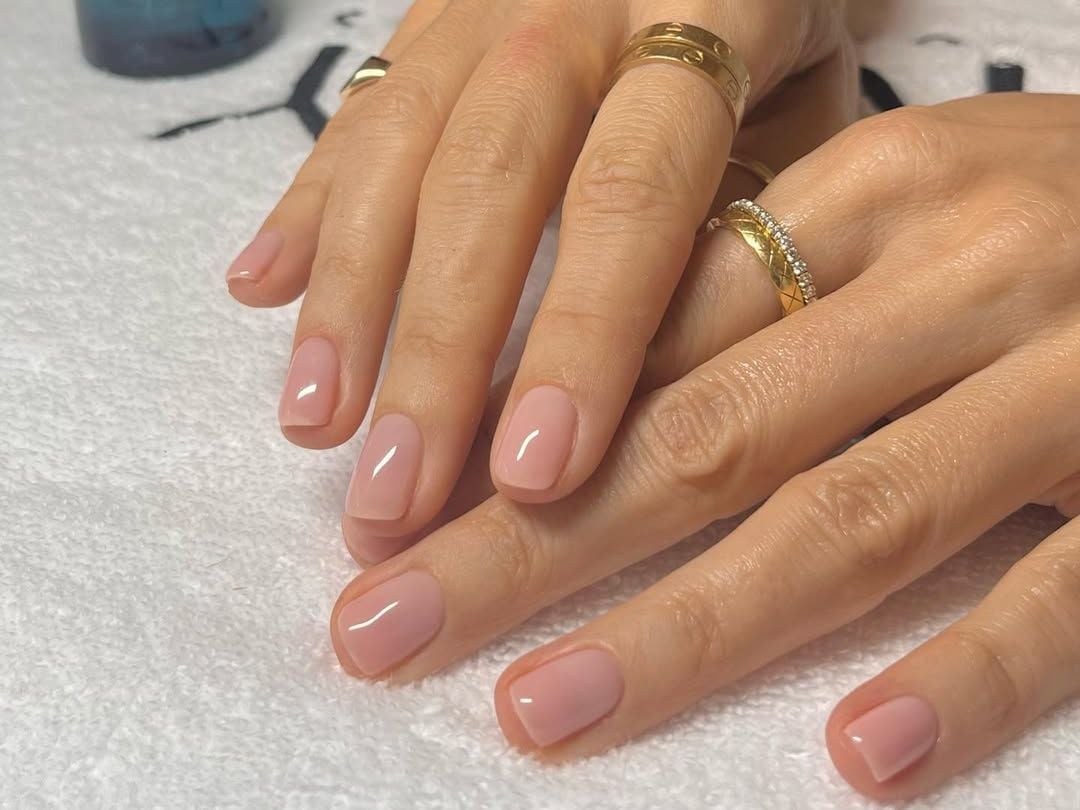 Short Oval Natural Pink Nails Short Oval Natural Pink Nails — Aesthetic University Nails