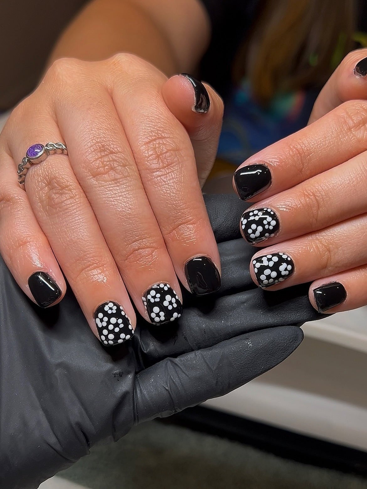 Short Square Black Nails With White Floral Pattern Short Square Black Nails With White Floral Pattern — Black Nails Art Ideas