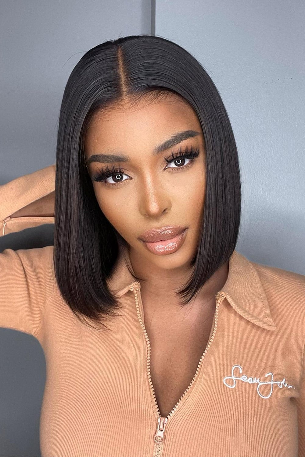Classic Blunt Bob With Middle Part — Black Wig Ideas
