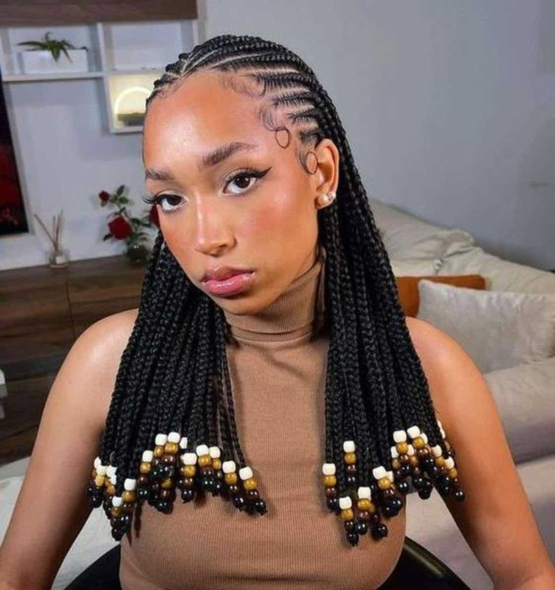 Mid-Back Box Braids with Beads, Close-Up Take Mid-Back Box Braids with Beads, Close-Up Take — Braids to the Back Ideas