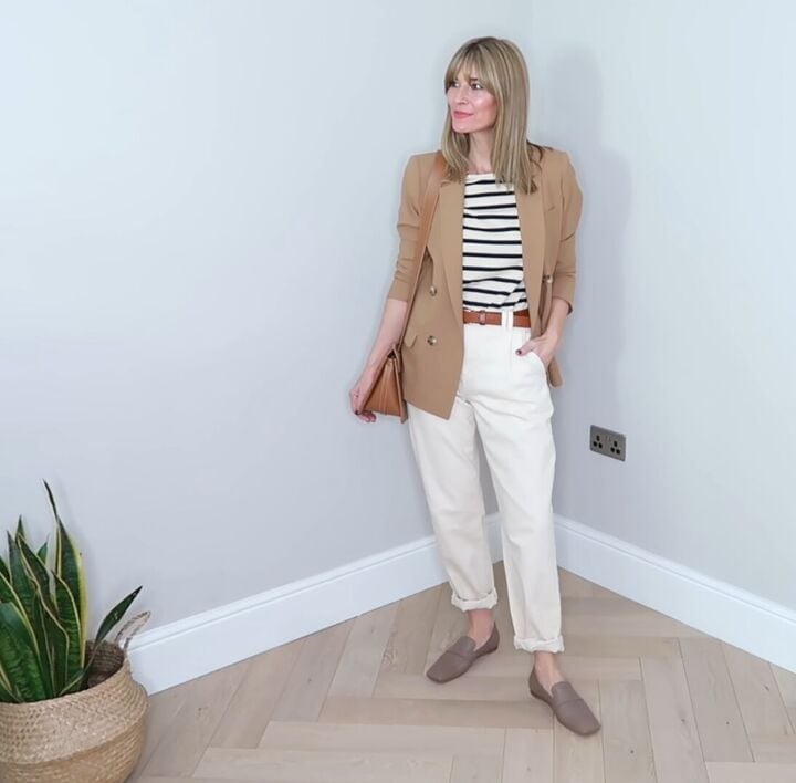 Camel Blazer with Striped T-Shirt and White Trousers Camel Blazer with Striped T-Shirt and White Trousers — Chic Brown Blazer Outfit