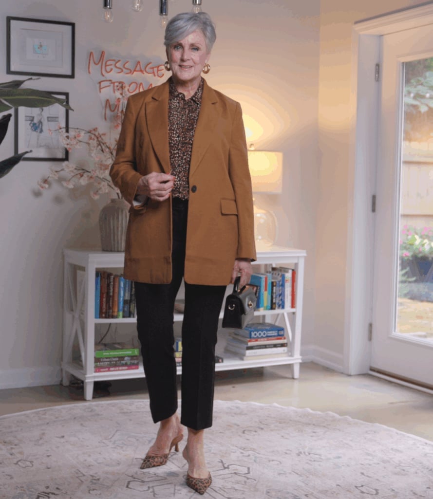 Oversized Brown Blazer with Leopard Blouse Oversized Brown Blazer with Leopard Blouse — Chic Brown Blazer Outfit