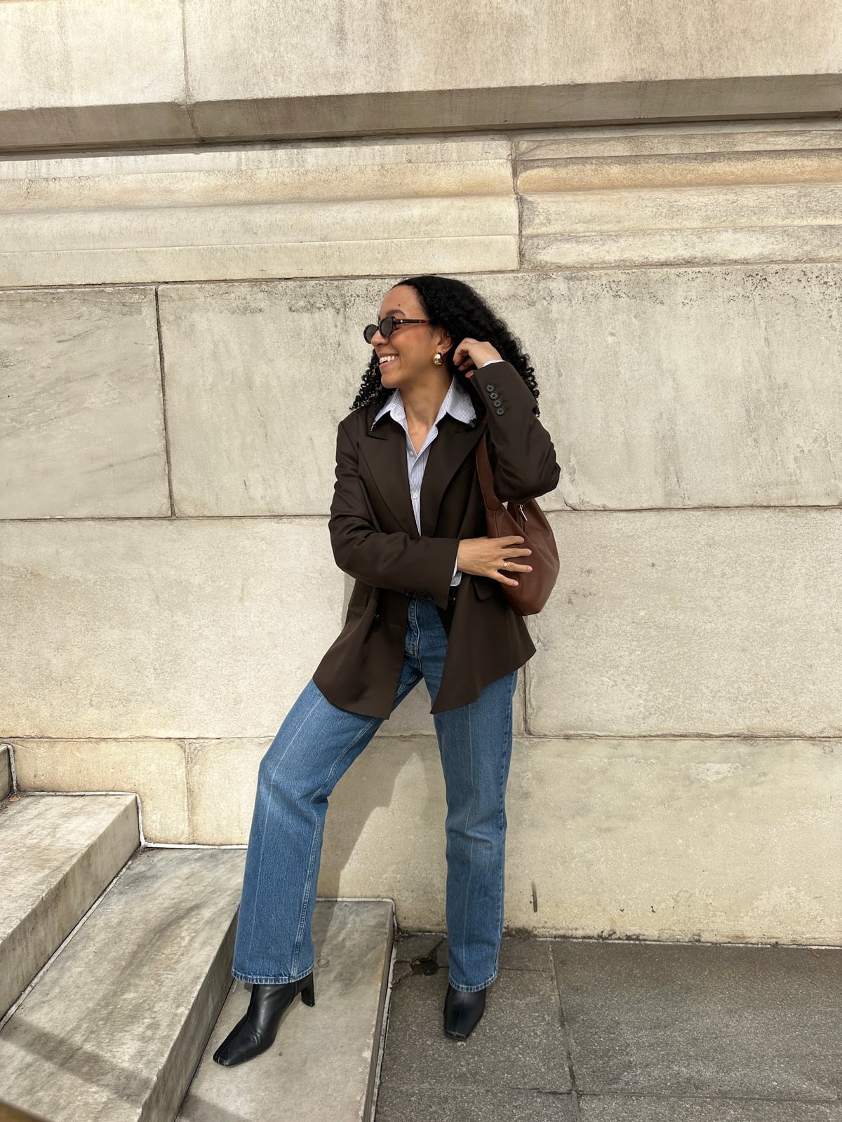 Oversized Brown Blazer with Jeans Oversized Brown Blazer with Jeans — Chic Brown Blazer Outfit