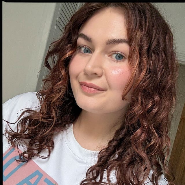 Collarbone Layers With Auburn Highlights and Air Dried — Classy 3b Hair