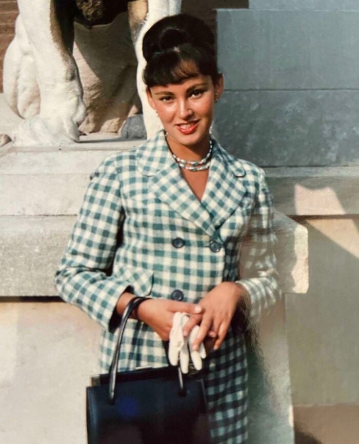 Gingham Jacket and Skirt with Pearl Necklace — Classy 60s Outfits