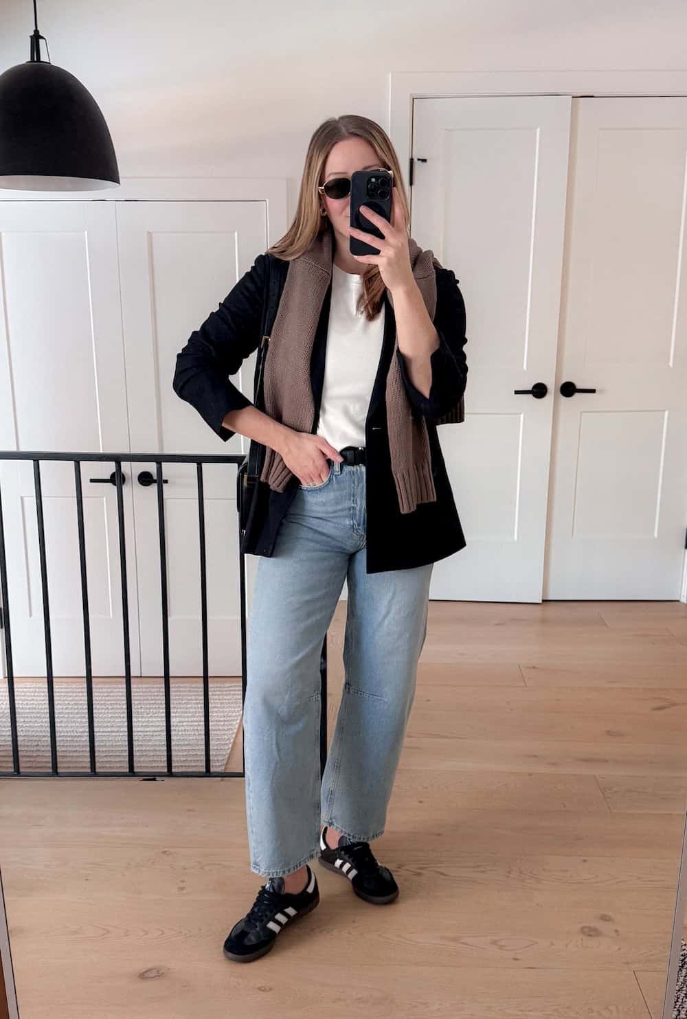 Navy Blazer with Wide Leg Jeans and Black Adidas Samba Sneakers — Classy Adidas Samba Outfits