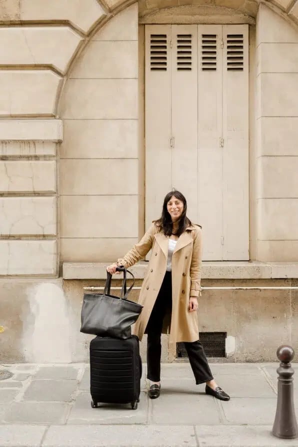 Trench Coat Black Trousers Elegant Travel Trench Coat Black Trousers Elegant Travel — Classy Airport Outfits