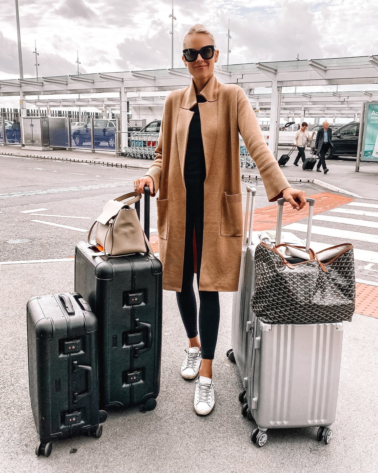 Longline Cardigan Fitted Leggings Camel Black Longline Cardigan Fitted Leggings Camel Black — Classy Airport Outfits