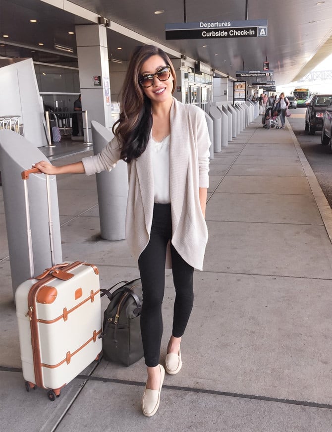 Open Front Cardigan Black Leggings Beige Loafers Open Front Cardigan Black Leggings Beige Loafers — Classy Airport Outfits