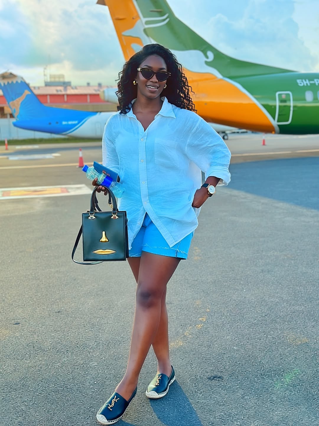 Linen Shirt Blue Shorts Black Espadrilles Linen Shirt Blue Shorts Black Espadrilles — Classy Airport Outfits