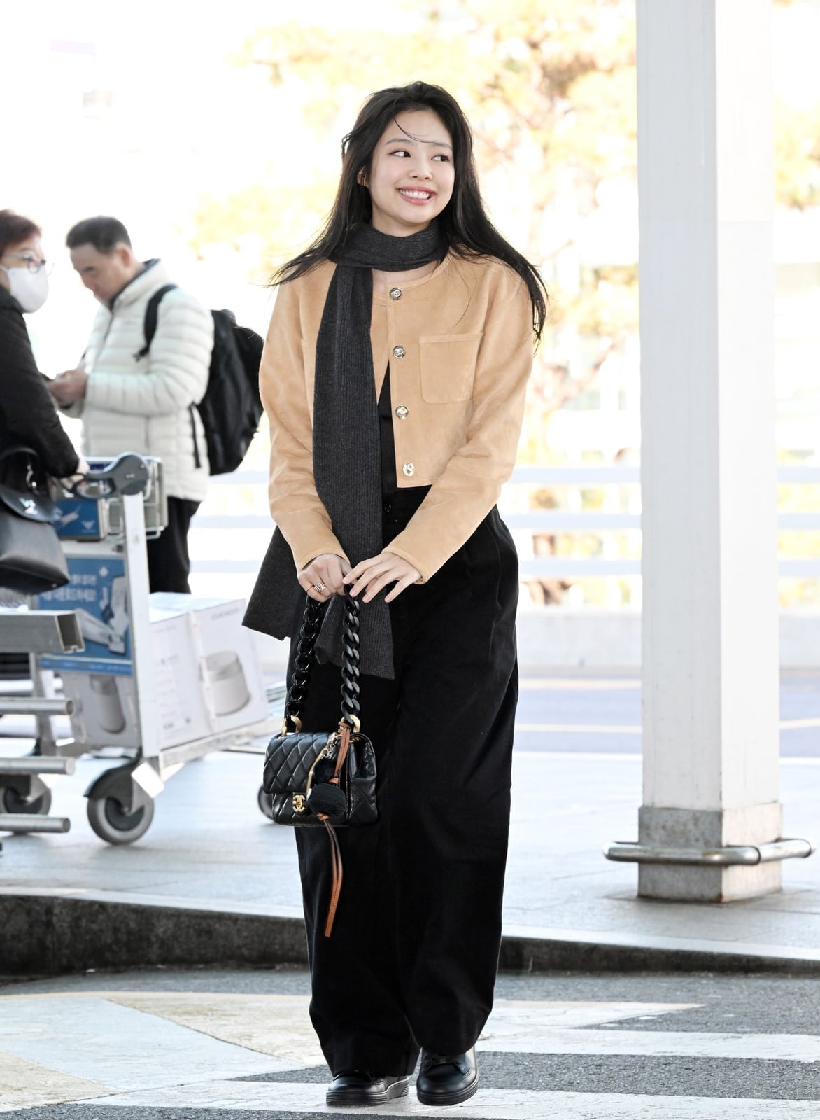 Corduroy Trousers Cropped Cardigan Airport Comfort Corduroy Trousers Cropped Cardigan Airport Comfort — Classy Airport Outfits