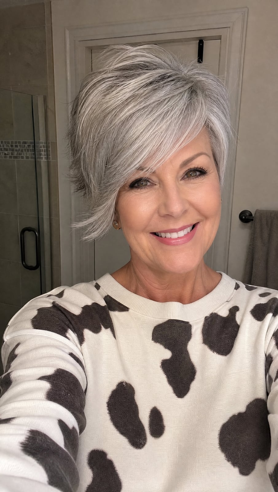 Short Grey Asymmetrical Bob With Blowout Short Grey Asymmetrical Bob With Blowout — Classy Asymmetrical Bob