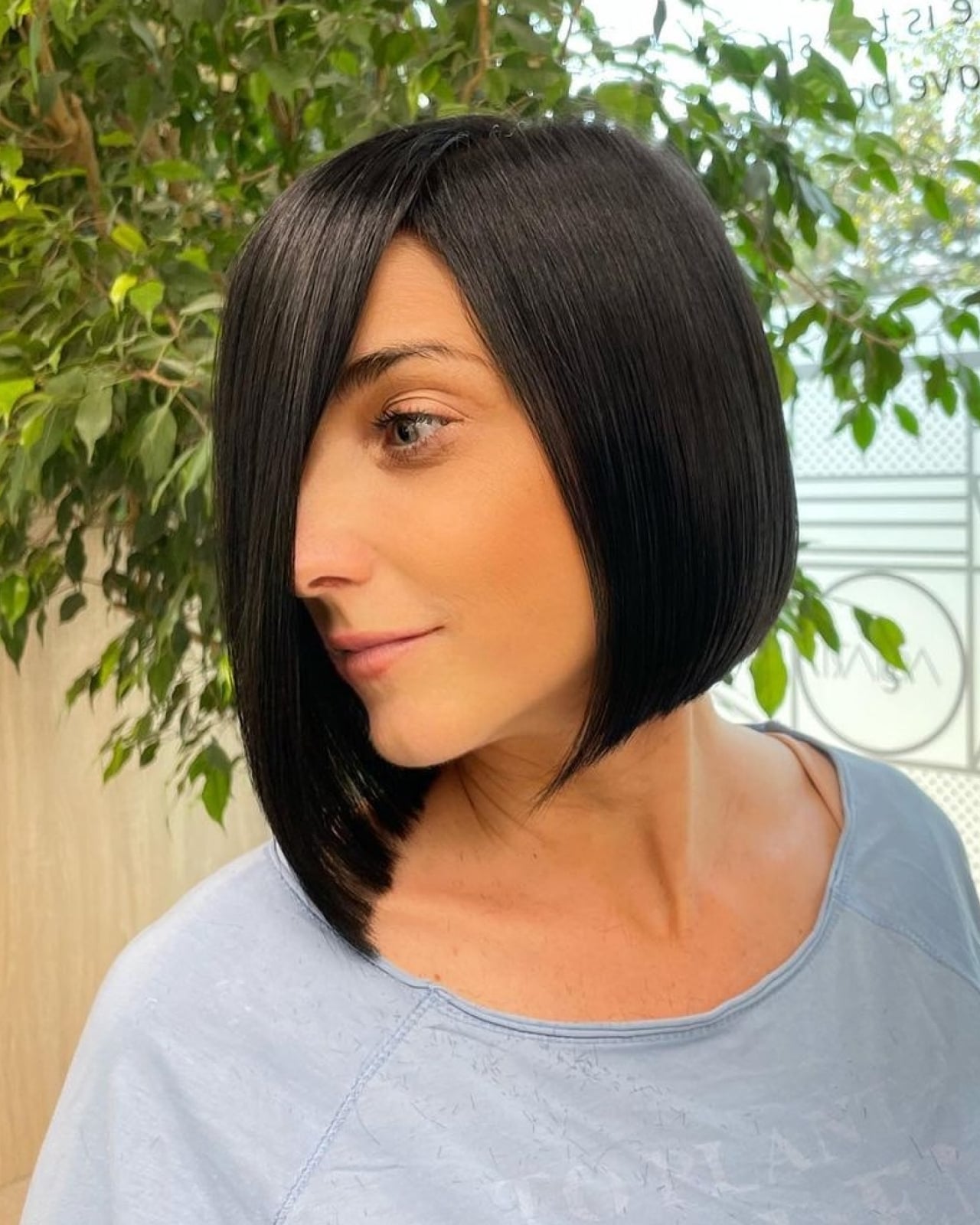 Collarbone Black Bob With Long Side Fringe Collarbone Black Bob With Long Side Fringe — Classy Asymmetrical Bob