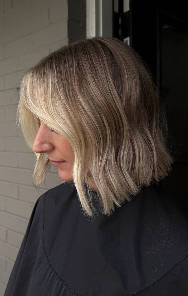 Chin Blunt Bob Face Framing Beige — Classy Balayage Bob