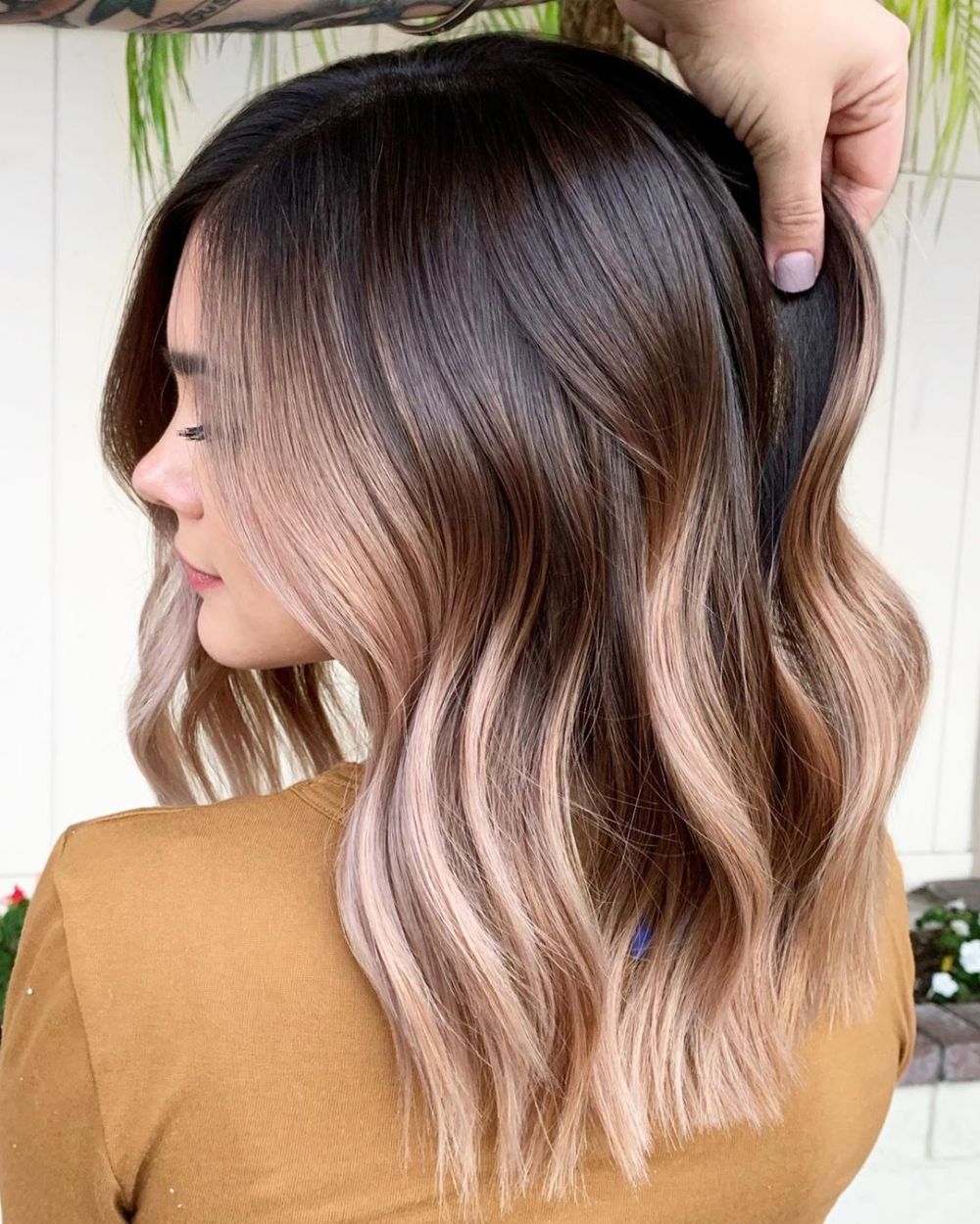 Collarbone Dark Brown With Blonde Balayage, Layers Collarbone Dark Brown With Blonde Balayage, Layers — Classy Balayage Highlights