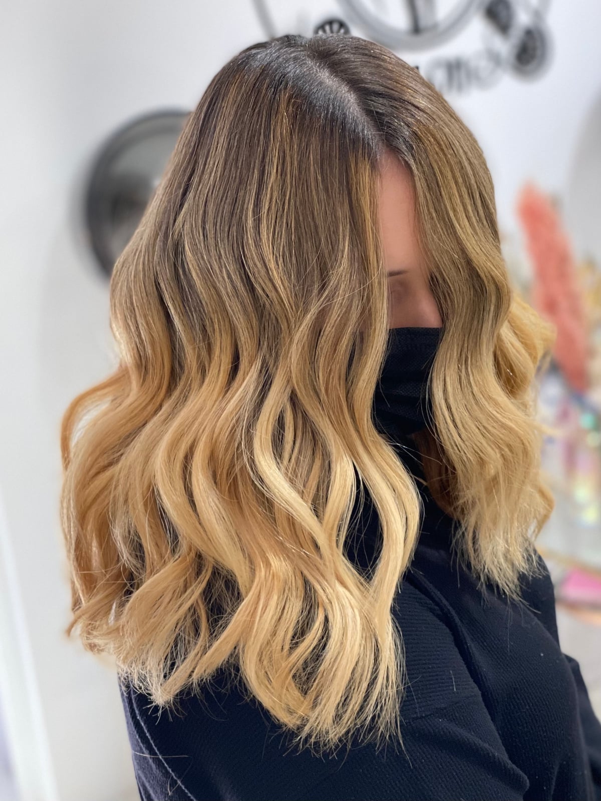 Collarbone Lob With Face-Framing Bangs Collarbone Lob With Face-Framing Bangs — Classy Balayage Highlights