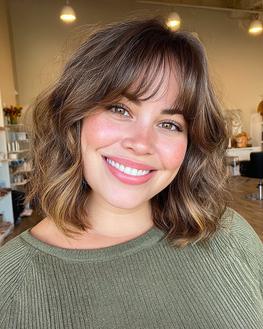 Chin Length Lob With Blunt Bangs Chin Length Lob With Blunt Bangs — Classy Bangs for Round Face