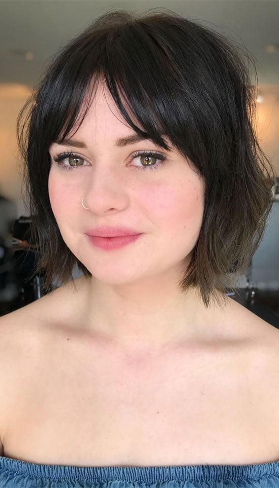 Chin Length Bob With Curtain Bangs Chin Length Bob With Curtain Bangs — Classy Bangs for Round Face