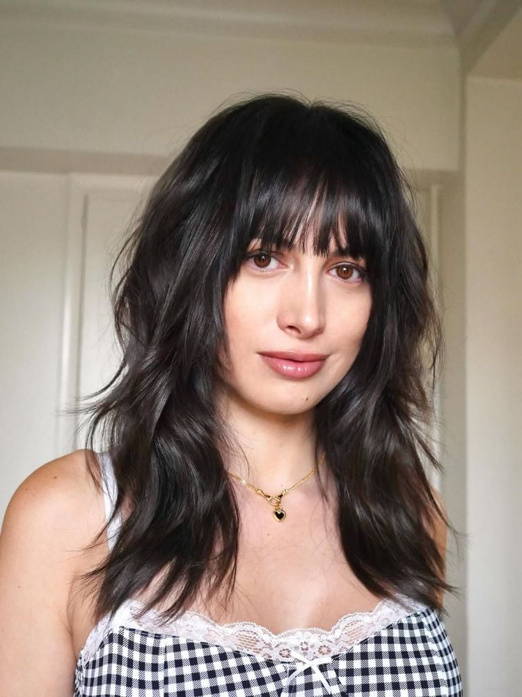 Collarbone Layered Shag With Full Bangs Collarbone Layered Shag With Full Bangs — Classy Bangs for Round Face