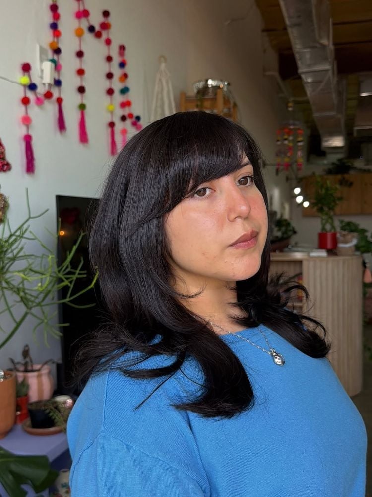 Shoulder Length Layers With Side-Swept Bangs Shoulder Length Layers With Side-Swept Bangs — Classy Bangs for Round Face