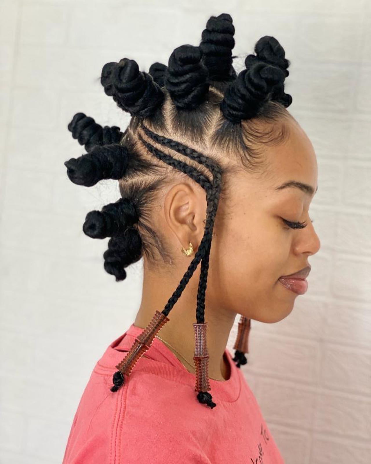 Geometric Bantu Knots with a Pink T-Shirt Geometric Bantu Knots with a Pink T-Shirt — Classy Bantu Knots