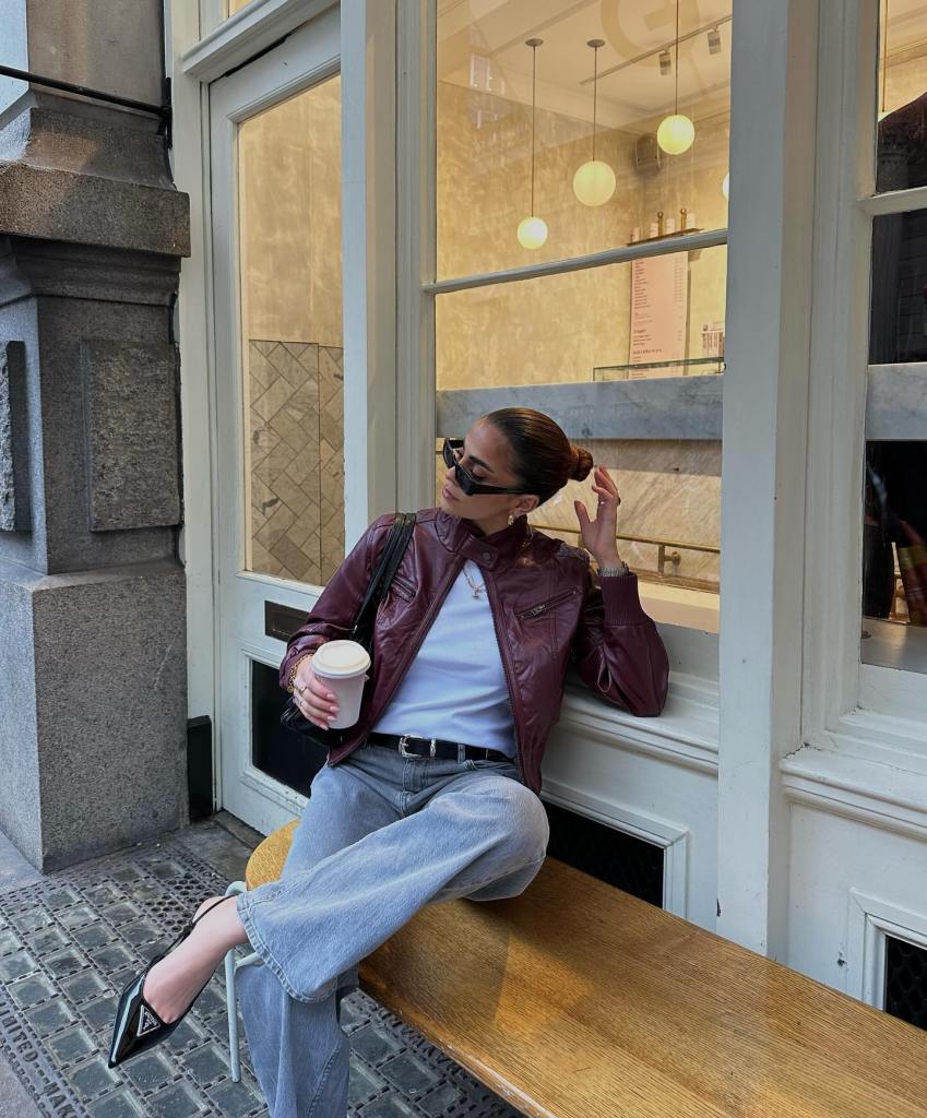 Light Grey Barrel Jeans With Burgundy Leather Jacket and White T-Shirt — Classy Barrel Jeans Outfits