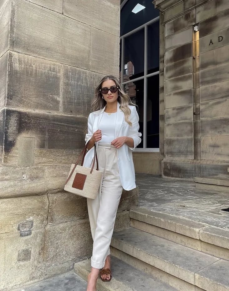 Beige Linen Trousers With White Blazer and Brown Heeled Sandals Beige Linen Trousers With White Blazer and Brown Heeled Sandals — Classy Beige Pants Outfits