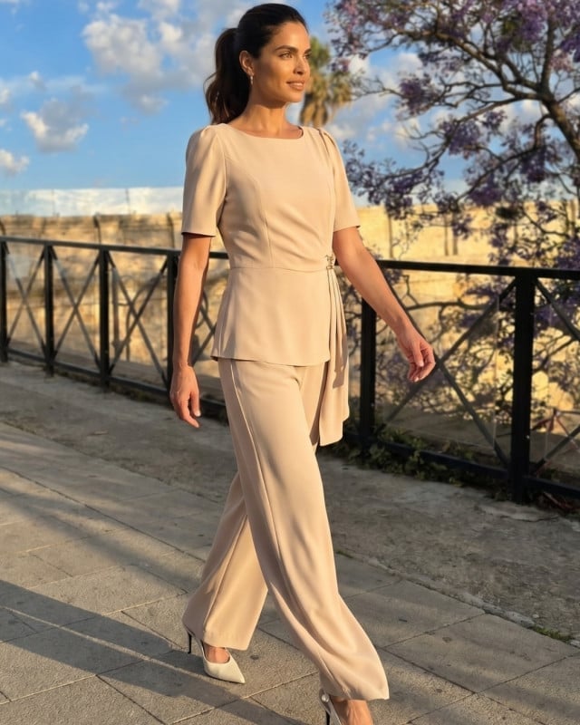 Monochromatic Beige Trousers With Textured Top, Wide-Leg Monochromatic Beige Trousers With Textured Top, Wide-Leg — Classy Beige Pants Outfits
