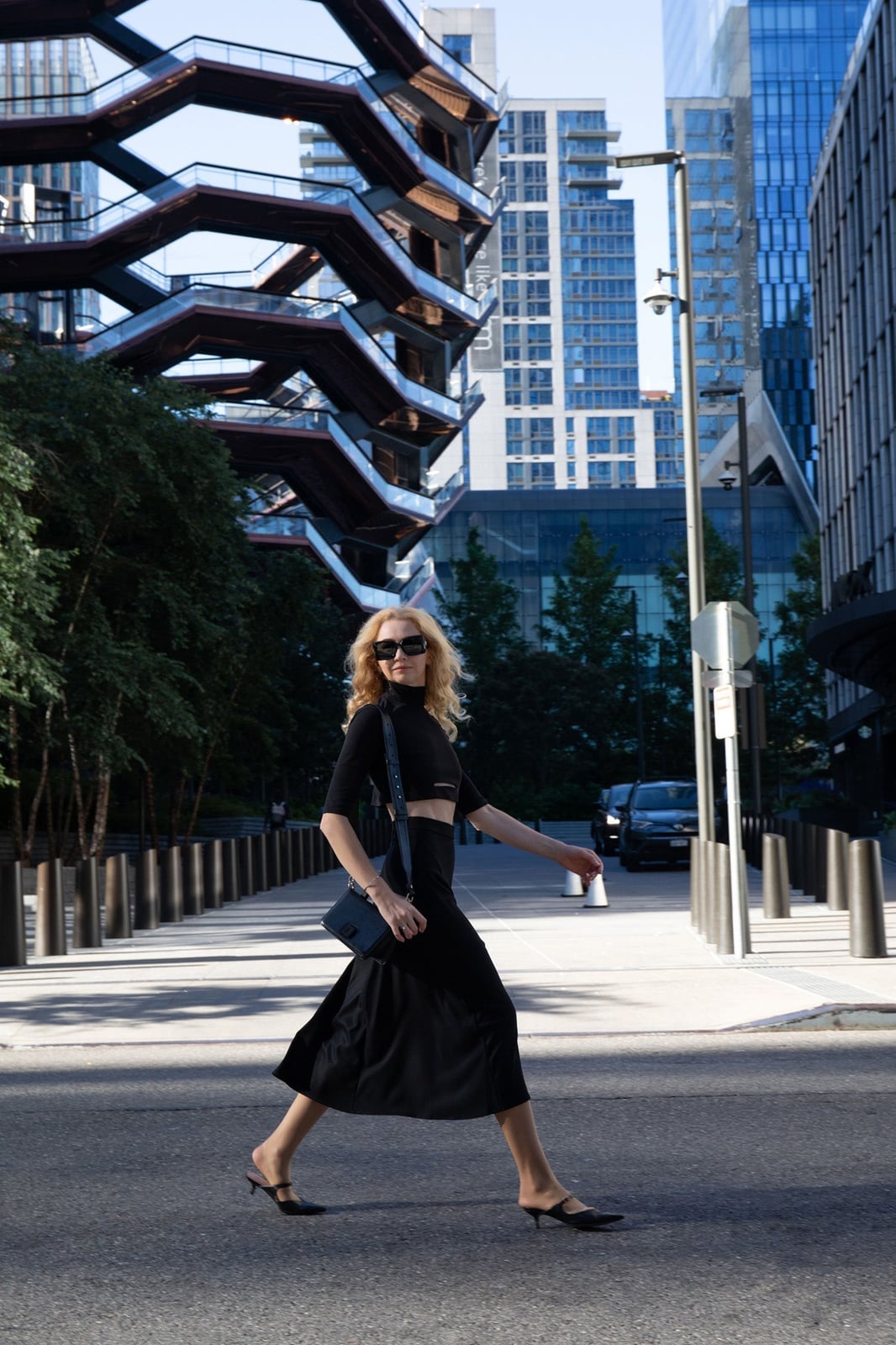 Flowing Black Midi Skirt With Mock-Neck Crop Top Flowing Black Midi Skirt With Mock-Neck Crop Top — Classy Black Midi Skirt Outfit
