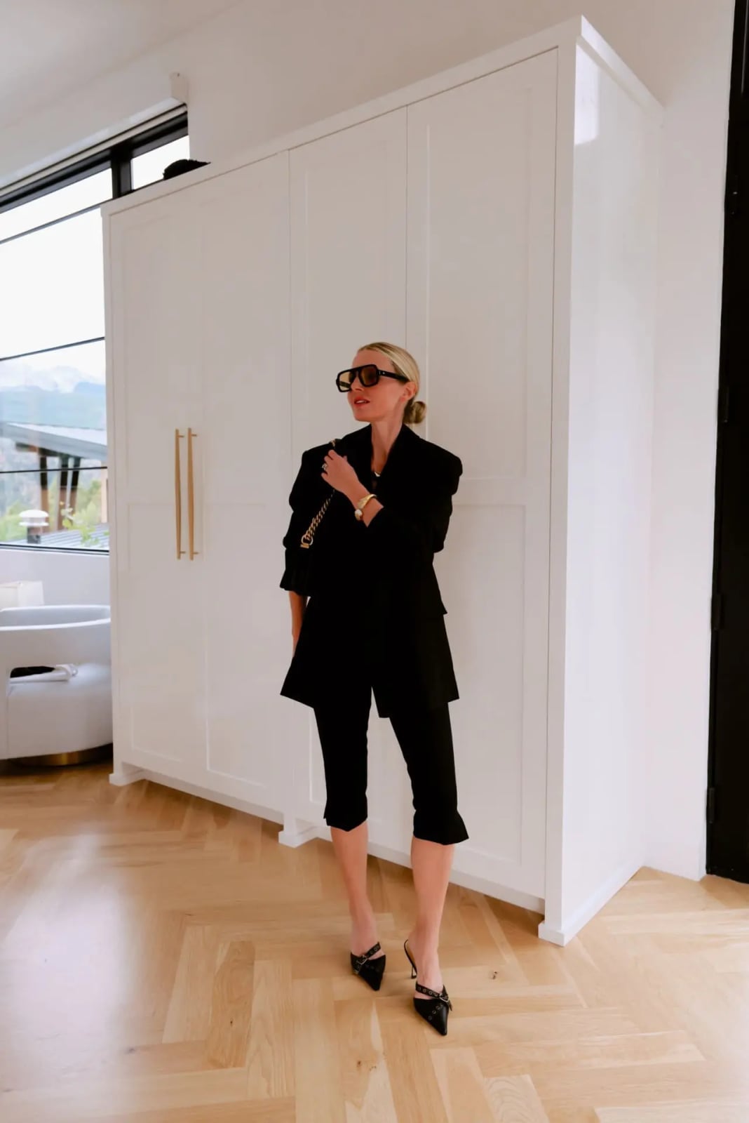 Cropped Black Trousers with an Oversized Blazer — Classy Black Pants Outfits
