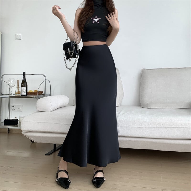 Black Trumpet Satin Skirt with Sleeveless Crop Top and Chain Strap Bag Black Trumpet Satin Skirt with Sleeveless Crop Top and Chain Strap Bag — Classy Black Satin Skirt Outfit