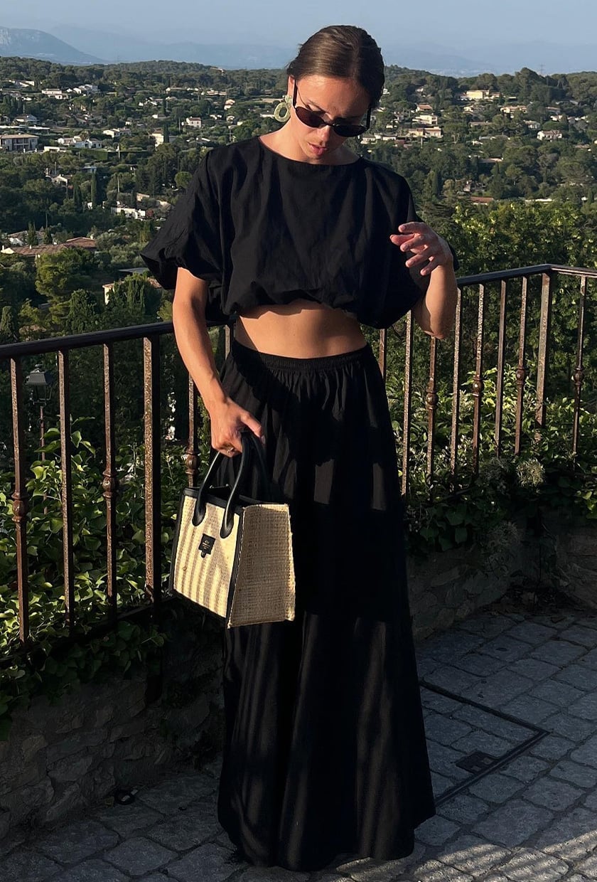 Black Tiered Maxi Skirt With Cropped Puff-Sleeve Top Black Tiered Maxi Skirt With Cropped Puff-Sleeve Top — Classy Black Skirt Outfit