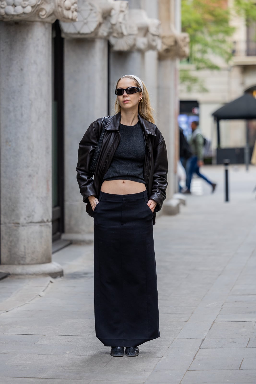 Black Maxi Skirt With Leather Jacket and Cropped Sweater Black Maxi Skirt With Leather Jacket and Cropped Sweater — Classy Black Skirt Outfit