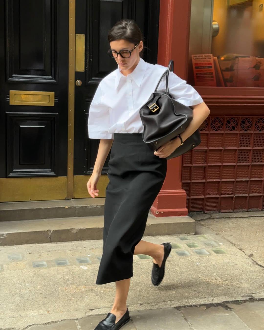 Black Pencil Skirt With White Button-Up Shirt Black Pencil Skirt With White Button-Up Shirt — Classy Black Skirt Outfit