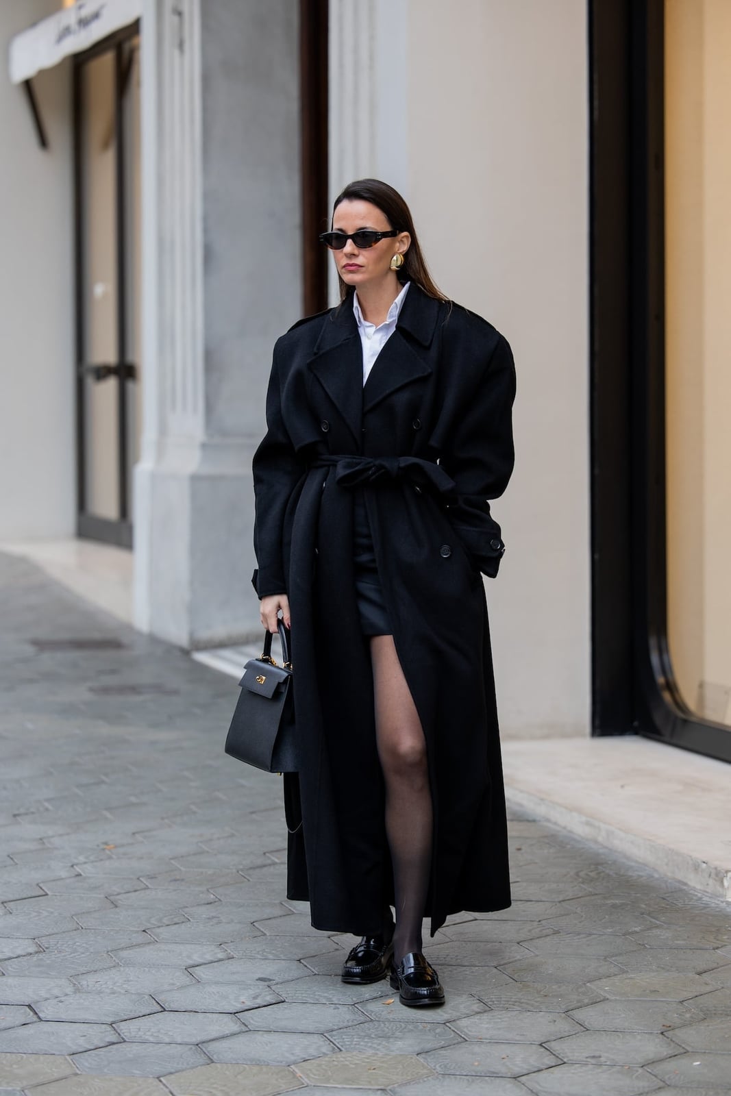 Oversized Black Trench Coat With Leather Mini Skirt Oversized Black Trench Coat With Leather Mini Skirt — Classy Black Trench Coat Outfit