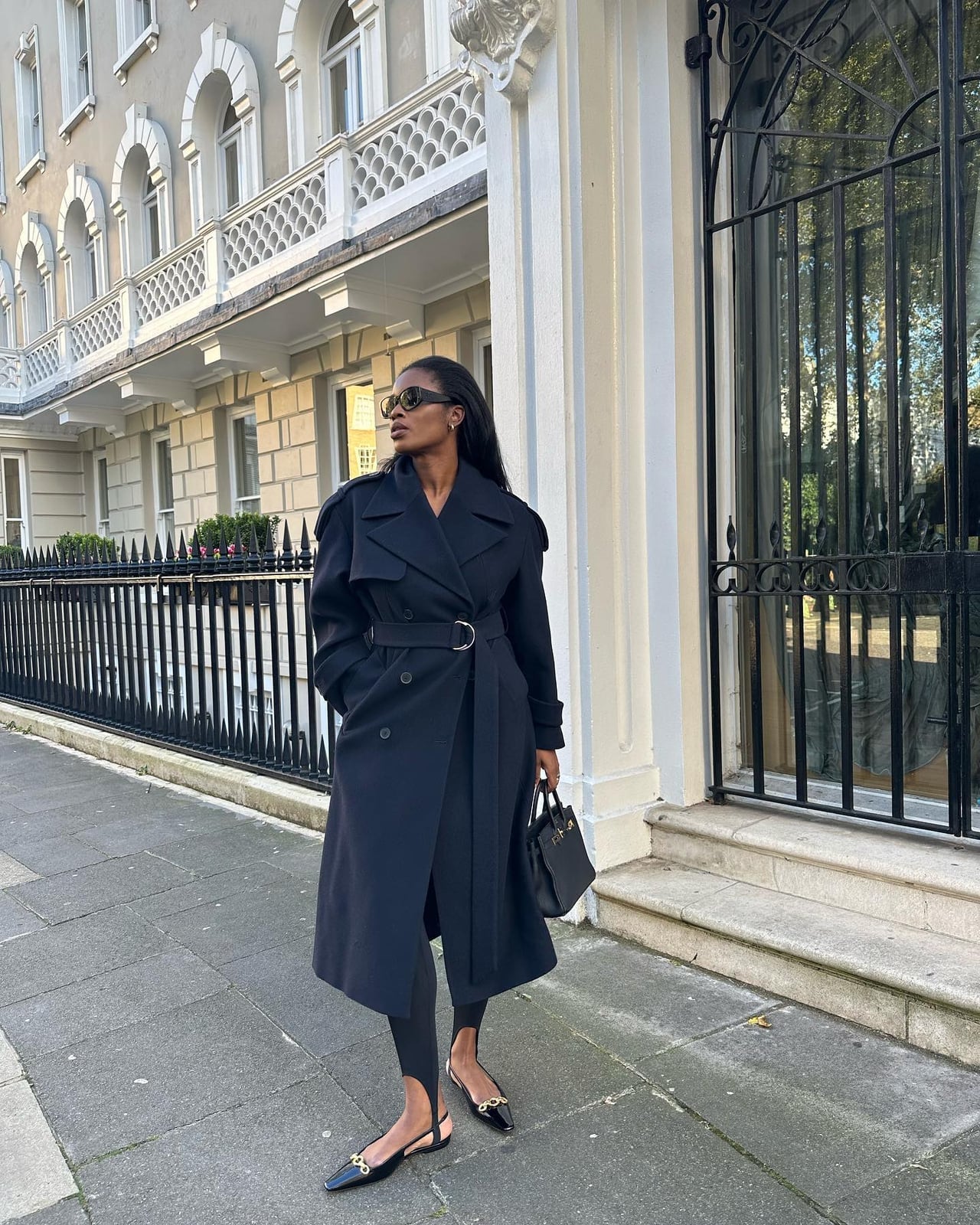 Belted Black Trench Coat With Leggings And Ballet Flats Belted Black Trench Coat With Leggings And Ballet Flats — Classy Black Trench Coat Outfit