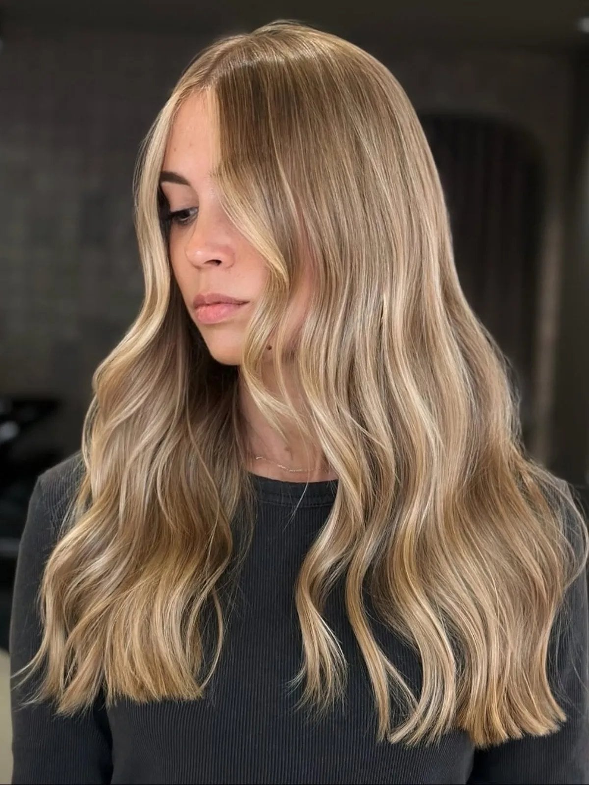 Collarbone Waves With Side Swept Bangs Collarbone Waves With Side Swept Bangs — Classy Blonde Highlights