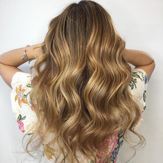 Mid-Back Light Brown With Golden Blonde Highlights Mid-Back Light Brown With Golden Blonde Highlights — Classy Blonde Highlights