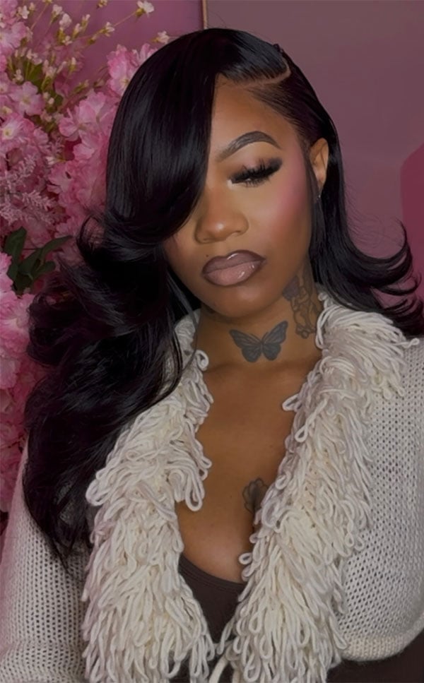 Voluminous Collarbone Waves With Deep Side Part Voluminous Collarbone Waves With Deep Side Part — Classy Blowout Hairstyles Black Women