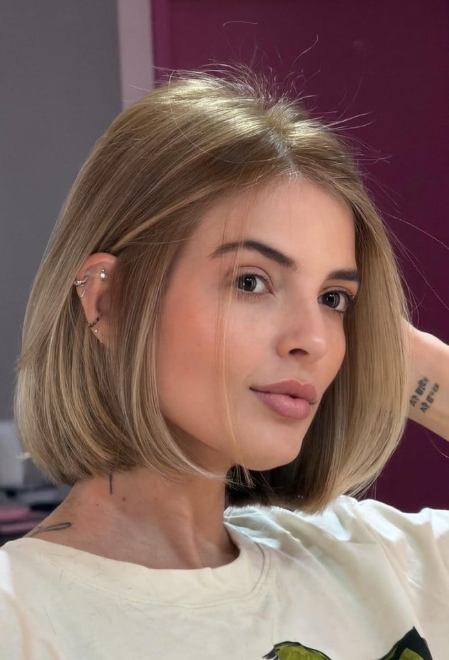 Classic Chin Bob In Beige Blonde — Classy Bob Haircuts for Fine Hair