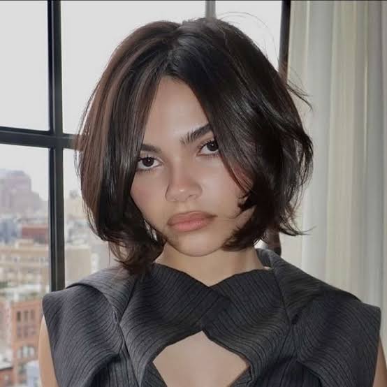 Collarbone Bob With Face Framing Layers — Classy Bob Haircuts for Fine Hair