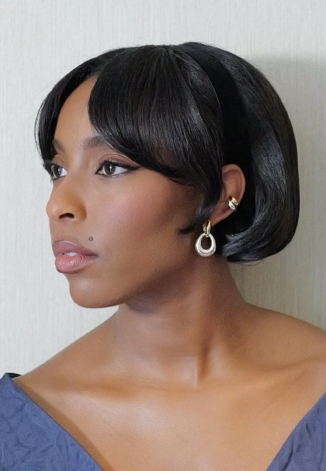 Sleek Dark Brown Bob With Soft Curtain Bangs And Side Part Sleek Dark Brown Bob With Soft Curtain Bangs And Side Part — Classy Bob with Curtain Bangs