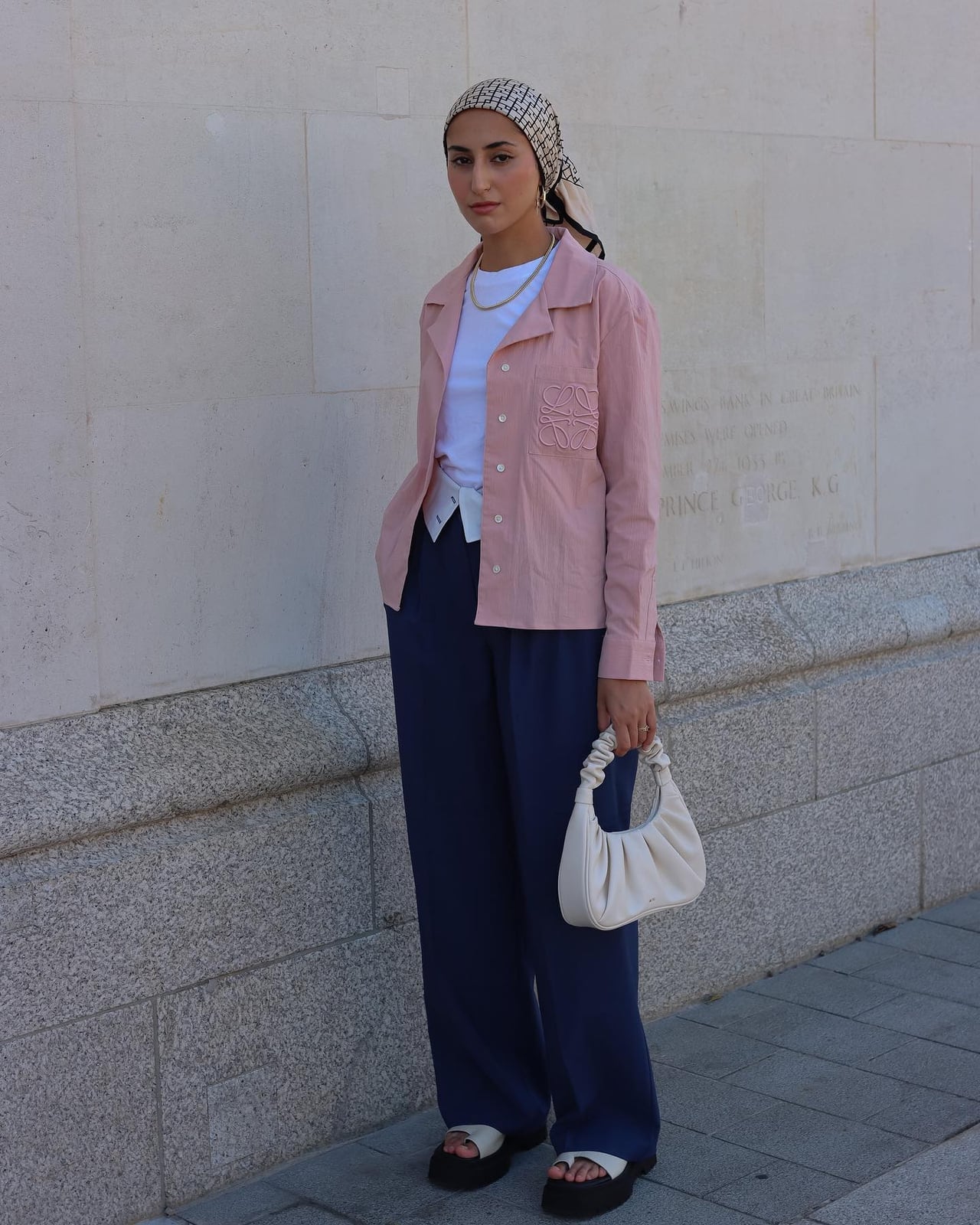 White T-Shirt Under Pink Oversized Shirt With Navy Trousers White T-Shirt Under Pink Oversized Shirt With Navy Trousers — Classy Bodysuit Outfits